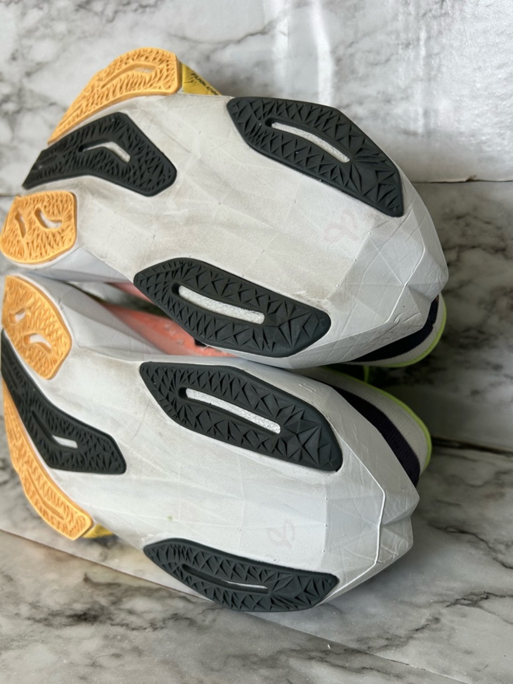 New Balance | women’s size 7.5 Fuelcell Fuel Cell Rebel V4 running tennis shoes - Picture 15 of 15